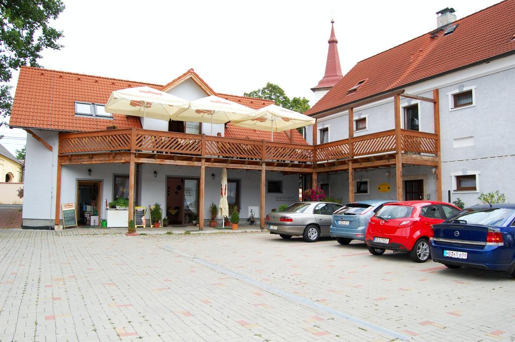 Pension U Dubu Františkovy Lázně Exterior foto